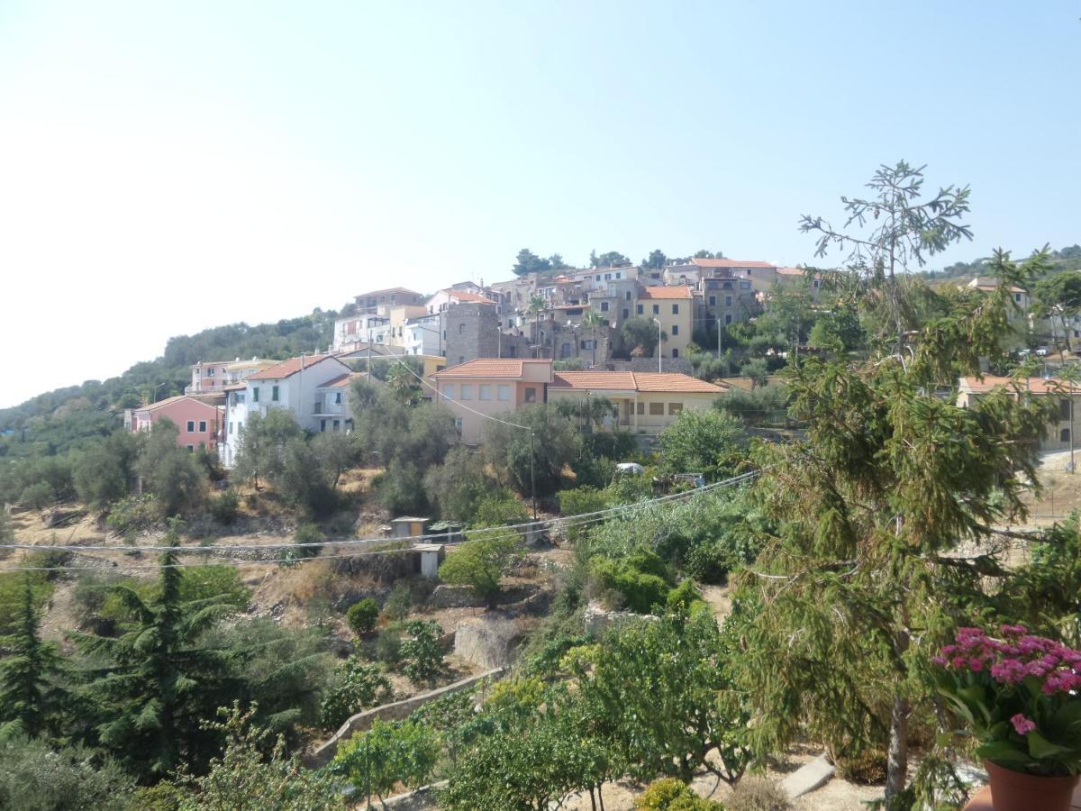 Villa Tramonti E Mare 2 Cipressa Exterior foto
